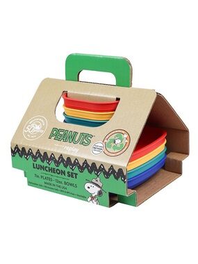 Re-Play Peanuts Beagle Scout Collection Camp Snoopy 8-Piece Luncheon Set